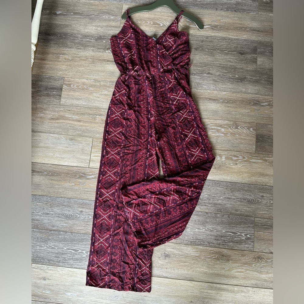 #11) Rue 21 maroon , blue, white wide leg jumpsuit. Never worn. Excellent